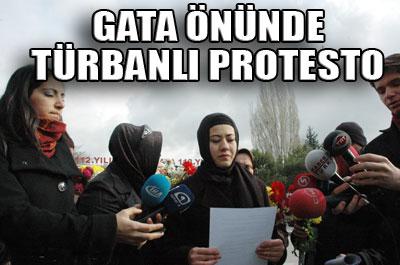 GATA önünde başörtüsü eylemi 