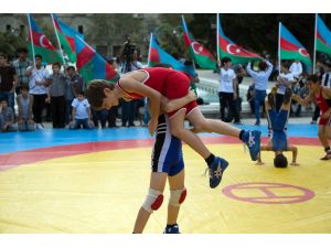 Azerbaycandan Olimpiyatlarda Güreşe Destek
