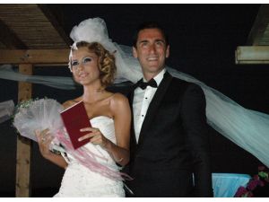 Ünlü Oyuncu Evlendi