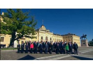 Rusya-abd Gerilimi Aile Fotoğrafında