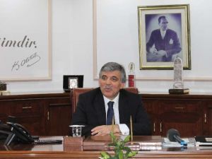 Gül’den Demokrasi Vurgusu