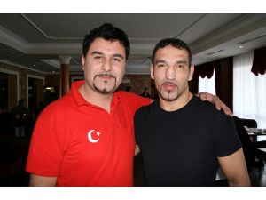 Fırat Arslan, Dünya Şampiyonluğu İçin Ringe Çıkıyor