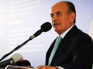 Topbaş: Nefeslerin Tutulduğu Bir Andayız