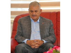 İşe Siyaset Karışmazsa Kazanacağız