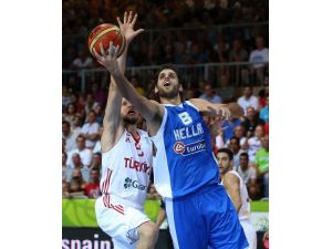 12 Dev Adam Avrupa’ya Veda Etti