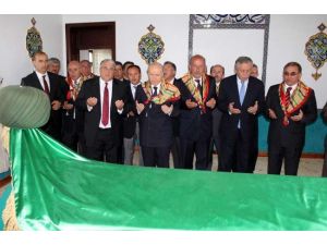 Bahçeli, Dursun Fakih Türbesi’ni Ziyaret Etti