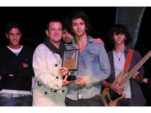 Kuşadası 6. Genç Mikrofon Şarkı Yarışması