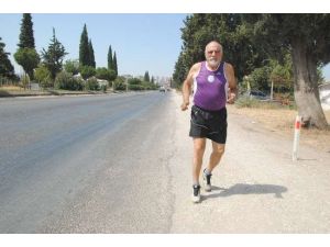 74’lük Şampiyondan Spora Hizmet