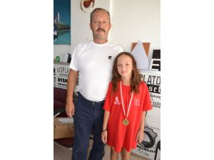 Şampiyonlar Yetiştirdi, Şimdi Kızını Yetiştiriyor
