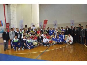 Polislerin Judo Sınavı