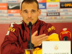 Sneijder’e Kadıköy Sorusu