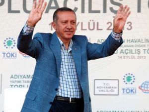 Başbakan Sünnet Düğününe Katıldı