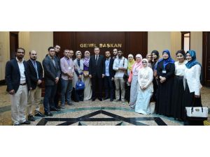 Avrupalı Genç Müslümanlar Ak Gençlik’e Misafir Oldu