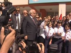 Bakan Avcı İlk Ders Zilini Çaldı