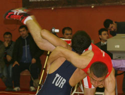 Kahramanmaraş’ta Uluslar Arası Güreş