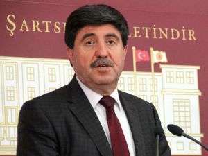 Hükümet Dış Politikada İflas Etti