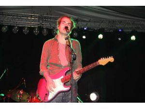 Mor Ve Ötesi Coşturdu