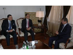 Dışişleri Bakanı Davutoğlu, Azerbaycan Cumhurbaşkanlığı Uluslararası İlişkiler Şubesi Müdürü Memmedovla Görüştü