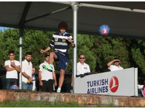 Fenerbahçeli Futbolcular Rakip Oldu