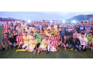 Köylerarası Futbol Turnuvasının Şampiyonu Hamidiye Oldu