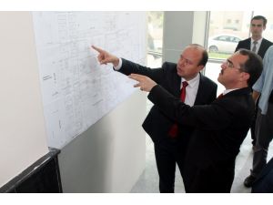 Adalet Bakanı Sadullah Ergin, Trabzonda Yeni Adliye Sarayında İncelemelerde Bulundu