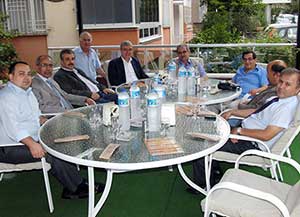 Vekil Güvenç Gazetecileri Dinledi