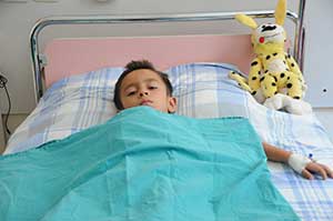 Minik Bedirhan Böbrek Taşından Kurtuldu