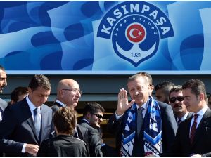 Başbakan Erdoğan, Kasımpaşa Tesislerinin Açılışını Gerçekleştirdi