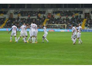 Trabzonspor 8 Sezon Sonra Güldü