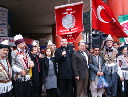 Kahramanlık Günü İçin İmza Kampanyası