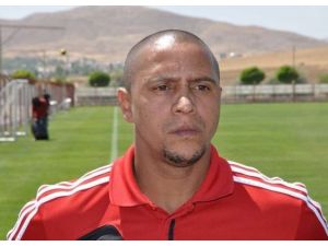 Carlos, Elazığspor Mesaisine Başladı