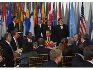 Gül, Obama İle Aynı Masada