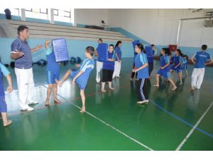 Kış Spor Okulları Yeni Öğrencilerini Bekliyor