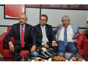 Kılıçdaroğlu Barbaros Şansal’ı Topa Tuttu