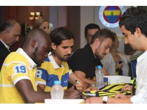 F.bahçe’de İmza Günü