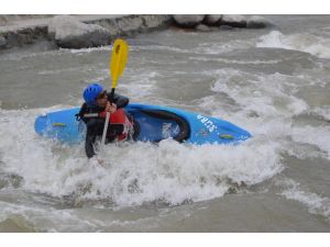 Akarsu Kano Slalom Türkiye Şampiyonası Rizede Başladı