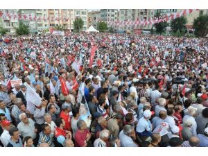 Başbakan’ı Sert Sözlerle Eleştirdi