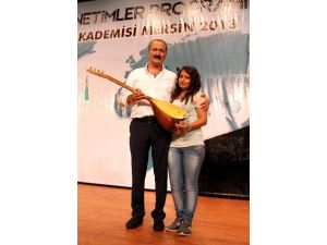 Bakan Çağlayan’dan Bağlama Ziyafeti