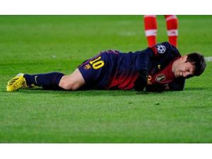 Messi Yine Sakatlandı