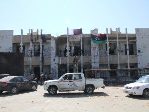 İha, Kaddafinin Karargahı Bab-ül Aziziyede