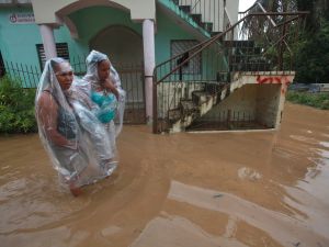 Irene Kasırgası Abdye İlerliyor