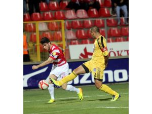 Samsunspor İle Gaziantep Büyükşehir Belediyespor Karşılaşıyor