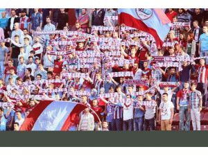 Taraftarlar, Yönetimi Ve Futbolcuları Üzüyor