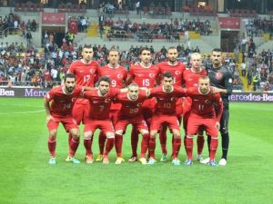 Hollanda Maçının Hakemi Belli Oldu