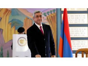 Sarkisyan Hollande İle Görüştü