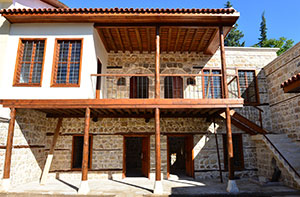 Başkan Poyraz’dan Köker Konağı’nda İnceleme