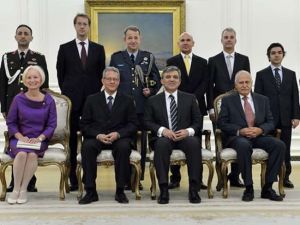 Gül, Hollanda Büyükelçisini Kabul Etti