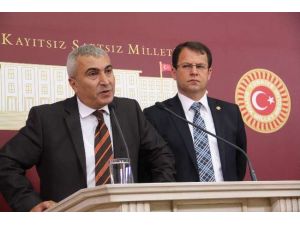 Başbakan’dan Özür Bekliyorlar