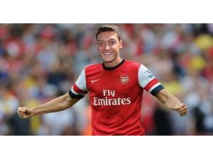 Mesut En İyi İlk 11’de