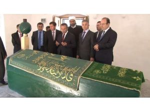 Sırbistan’da Türbe Açtı